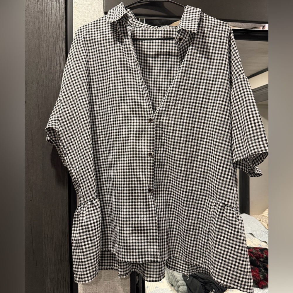 Black & White Gingham Button-Up Blouse